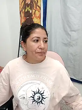 nammy  dirtyhott online show from April 15, 2026, 4:25 pm