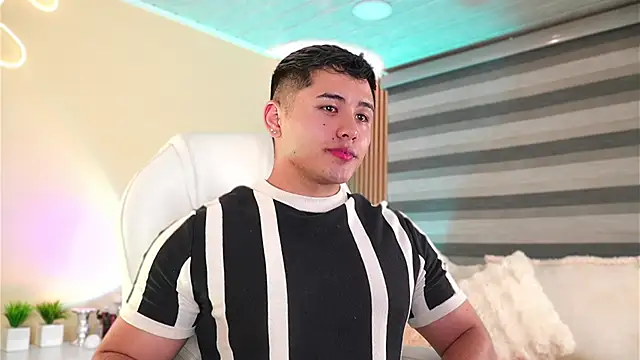 MatiasKorn online show from November 28, 2025, 6:05 am