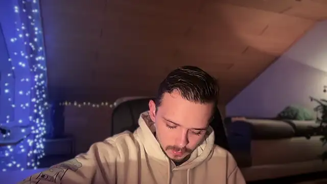 naked psy online show from January 10, 2025, 1:42 am