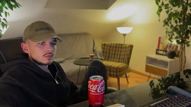 naked psy online show from November 15, 2025, 4:21 am