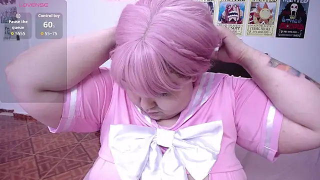 luisianacoxx online show from November 27, 2025, 2:46 am