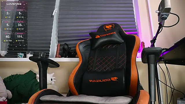 BlueCherryy online show from January 27, 2025, 6:41 pm