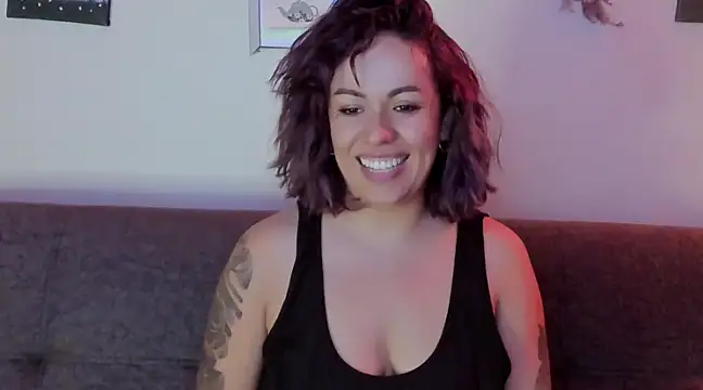 joan-star online show from February 16, 2025, 1:36 am