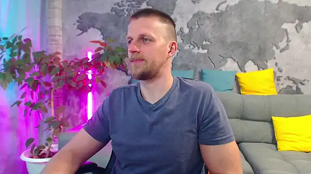 VikingChrisss online show from May 25, 2026, 8:42 am