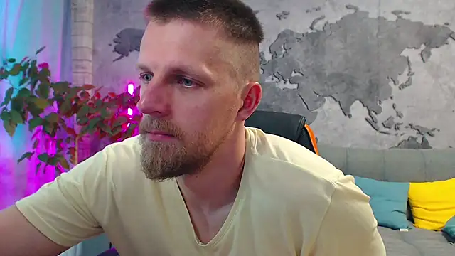 Snapshot of VikingChrisss chatting on July 8, 2026, 10:53 am VikingChrisss online show from July 8, 2026, 10:53 am