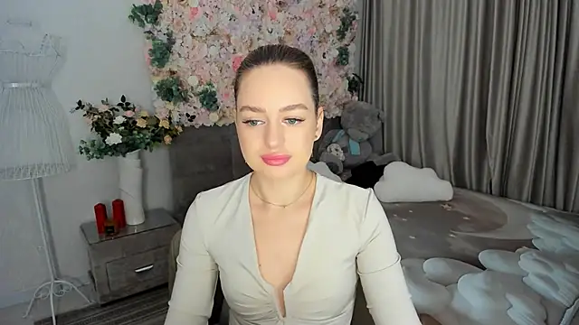 MiracleCurly online show from October 16, 2025, 7:04 pm