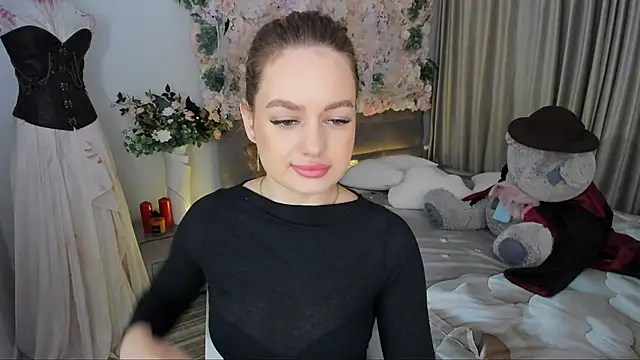 MiracleCurly online show from November 6, 2025, 7:26 pm