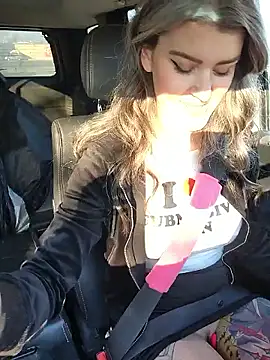 Snapshot of Lilmissvyx chatting on February 24, 2026, 4:38 pm Lilmissvyx online show from February 24, 2026, 4:38 pm