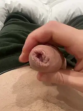 Snapshot of lowlow988 chatting on January 14, 2025, 10:48 am lowlow988 online show from January 14, 2025, 10:48 am