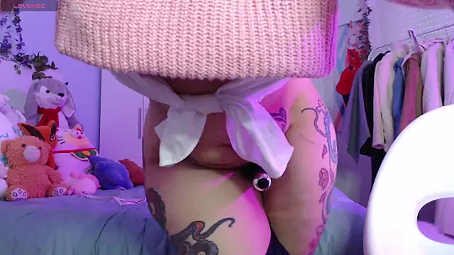 Snapshot of NaruBolita chatting on February 26, 2025, 11:41 am NaruBolita online show from February 26, 2025, 11:41 am