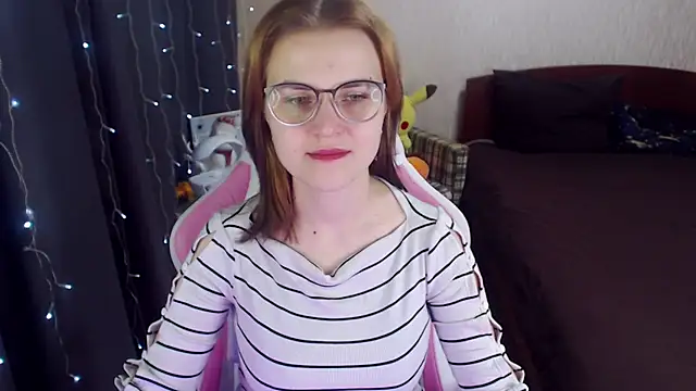 MissBrightShine online show from February 9, 2025, 6:43 am