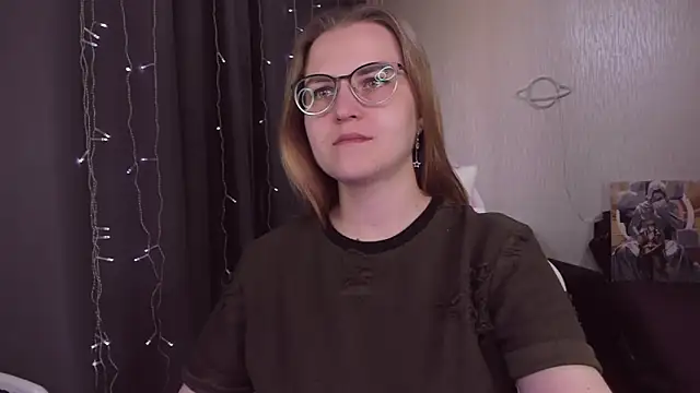 MissBrightShine online show from September 27, 2025, 10:42 am