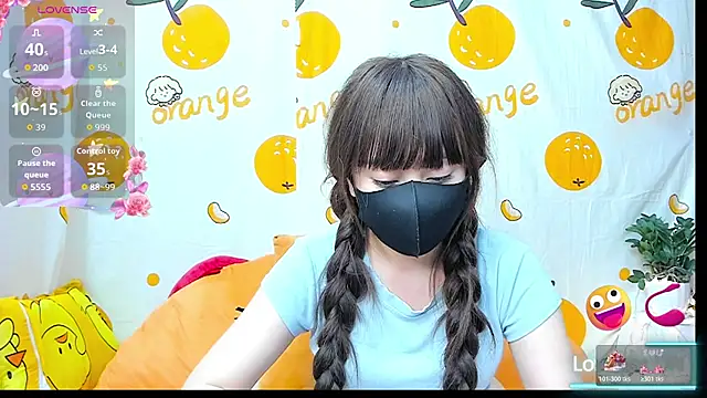 Snapshot of alonelove__ chatting on March 3, 2026, 3:23 am alonelove online show from March 3, 2026, 3:23 am