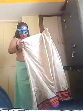 Snapshot of SANJU5888 chatting on February 18, 2025, 5:53 am SANJU5888 online show from February 18, 2025, 5:53 am