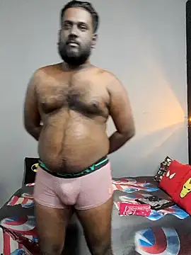 Snapshot of Rayansmith_ chatting on February 16, 2025, 2:42 am Rayansmith online show from February 16, 2025, 2:42 am