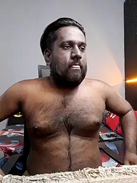 Snapshot of Rayansmith_ chatting on February 21, 2025, 1:00 am Rayansmith online show from February 21, 2025, 1:00 am