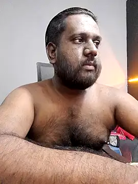 Snapshot of Rayansmith_ chatting on February 21, 2025, 10:26 pm Rayansmith online show from February 21, 2025, 10:26 pm