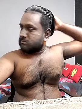 Snapshot of Rayansmith_ chatting on February 22, 2025, 1:33 am Rayansmith online show from February 22, 2025, 1:33 am