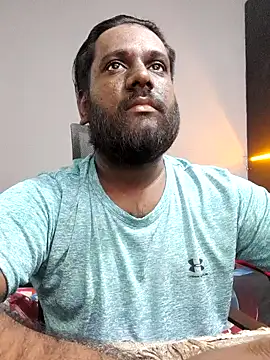 Snapshot of Rayansmith_ chatting on March 4, 2025, 10:35 am Rayansmith online show from March 4, 2025, 10:35 am