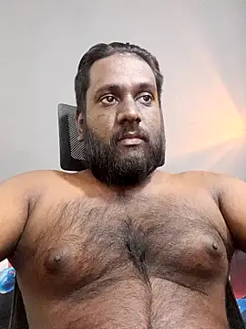 Snapshot of Rayansmith_ chatting on March 8, 2025, 5:28 am Rayansmith online show from March 8, 2025, 5:28 am