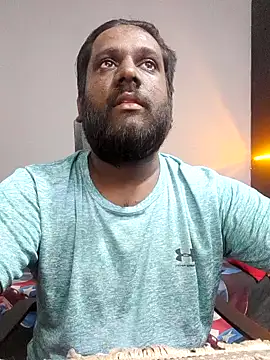 Snapshot of Rayansmith_ chatting on March 20, 2025, 12:32 pm Rayansmith online show from March 20, 2025, 12:32 pm