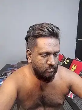 Snapshot of Rayansmith_ chatting on September 21, 2025, 2:35 am Rayansmith online show from September 21, 2025, 2:35 am