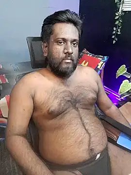 Snapshot of Rayansmith_ chatting on October 6, 2025, 2:25 pm Rayansmith online show from October 6, 2025, 2:25 pm