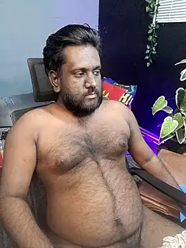 Snapshot of Rayansmith_ chatting on October 19, 2025, 10:49 am Rayansmith online show from October 19, 2025, 10:49 am