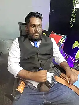 Snapshot of Rayansmith_ chatting on October 29, 2025, 10:55 pm Rayansmith online show from October 29, 2025, 10:55 pm