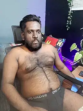 Snapshot of Rayansmith_ chatting on October 31, 2025, 1:39 am Rayansmith online show from October 31, 2025, 1:39 am