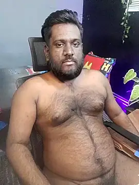 Snapshot of Rayansmith_ chatting on November 7, 2025, 5:40 am Rayansmith online show from November 7, 2025, 5:40 am