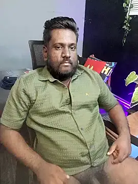 Snapshot of Rayansmith_ chatting on November 7, 2025, 9:59 pm Rayansmith online show from November 7, 2025, 9:59 pm