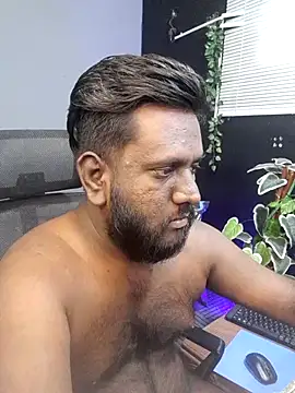 Snapshot of Rayansmith_ chatting on November 9, 2025, 4:22 am Rayansmith online show from November 9, 2025, 4:22 am