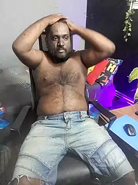 Snapshot of Rayansmith_ chatting on November 9, 2025, 11:36 pm Rayansmith online show from November 9, 2025, 11:36 pm