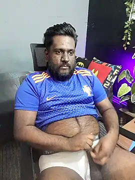 Snapshot of Rayansmith_ chatting on November 14, 2025, 12:04 pm Rayansmith online show from November 14, 2025, 12:04 pm