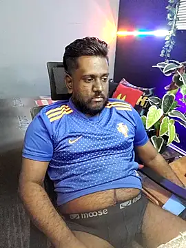 Snapshot of Rayansmith_ chatting on December 3, 2025, 10:19 pm Rayansmith online show from December 3, 2025, 10:19 pm