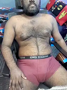 Snapshot of Rayansmith_ chatting on December 22, 2025, 11:40 am Rayansmith online show from December 22, 2025, 11:40 am