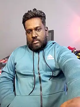 Snapshot of Rayansmith_ chatting on January 5, 2026, 11:30 pm Rayansmith online show from January 5, 2026, 11:30 pm