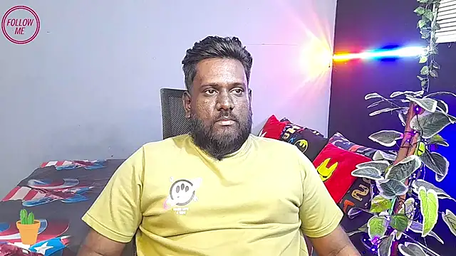 Snapshot of Rayansmith_ chatting on January 7, 2026, 1:41 am Rayansmith online show from January 7, 2026, 1:41 am