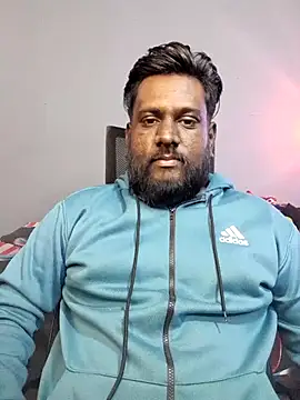 Snapshot of Rayansmith_ chatting on January 12, 2026, 10:26 pm Rayansmith online show from January 12, 2026, 10:26 pm