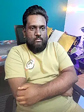 Snapshot of Rayansmith_ chatting on February 9, 2026, 2:10 pm Rayansmith online show from February 9, 2026, 2:10 pm