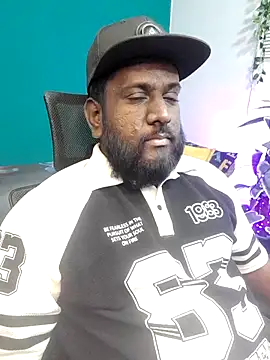 Snapshot of Rayansmith_ chatting on February 12, 2026, 11:27 am Rayansmith online show from February 12, 2026, 11:27 am