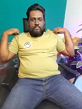 Snapshot of Rayansmith_ chatting on February 15, 2026, 10:50 pm Rayansmith online show from February 15, 2026, 10:50 pm