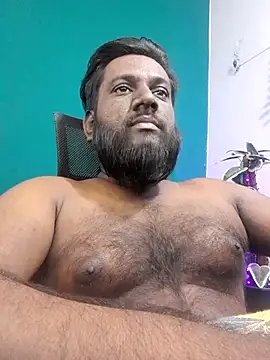 Snapshot of Rayansmith_ chatting on February 19, 2026, 10:39 pm Rayansmith online show from February 19, 2026, 10:39 pm