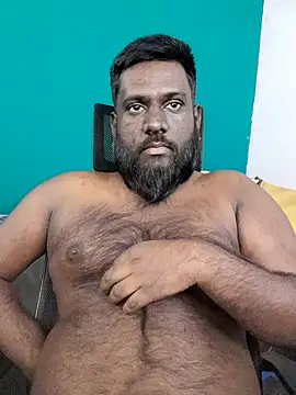 Snapshot of Rayansmith_ chatting on March 2, 2026, 12:35 am Rayansmith online show from March 2, 2026, 12:35 am