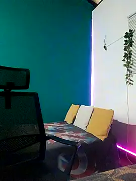 Snapshot of Rayansmith_ chatting on March 5, 2026, 12:12 pm Rayansmith online show from March 5, 2026, 12:12 pm