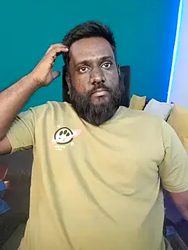 Snapshot of Rayansmith_ chatting on March 6, 2026, 12:18 am Rayansmith online show from March 6, 2026, 12:18 am