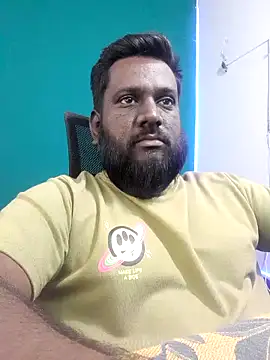 Snapshot of Rayansmith_ chatting on March 14, 2026, 11:32 pm Rayansmith online show from March 14, 2026, 11:32 pm