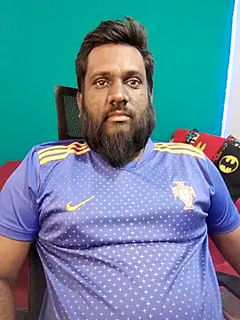 Snapshot of Rayansmith_ chatting on April 4, 2026, 8:17 pm Rayansmith online show from April 4, 2026, 8:17 pm