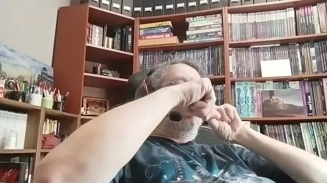 Mandra is a whore online show from October 28, 2025, 10:52 am